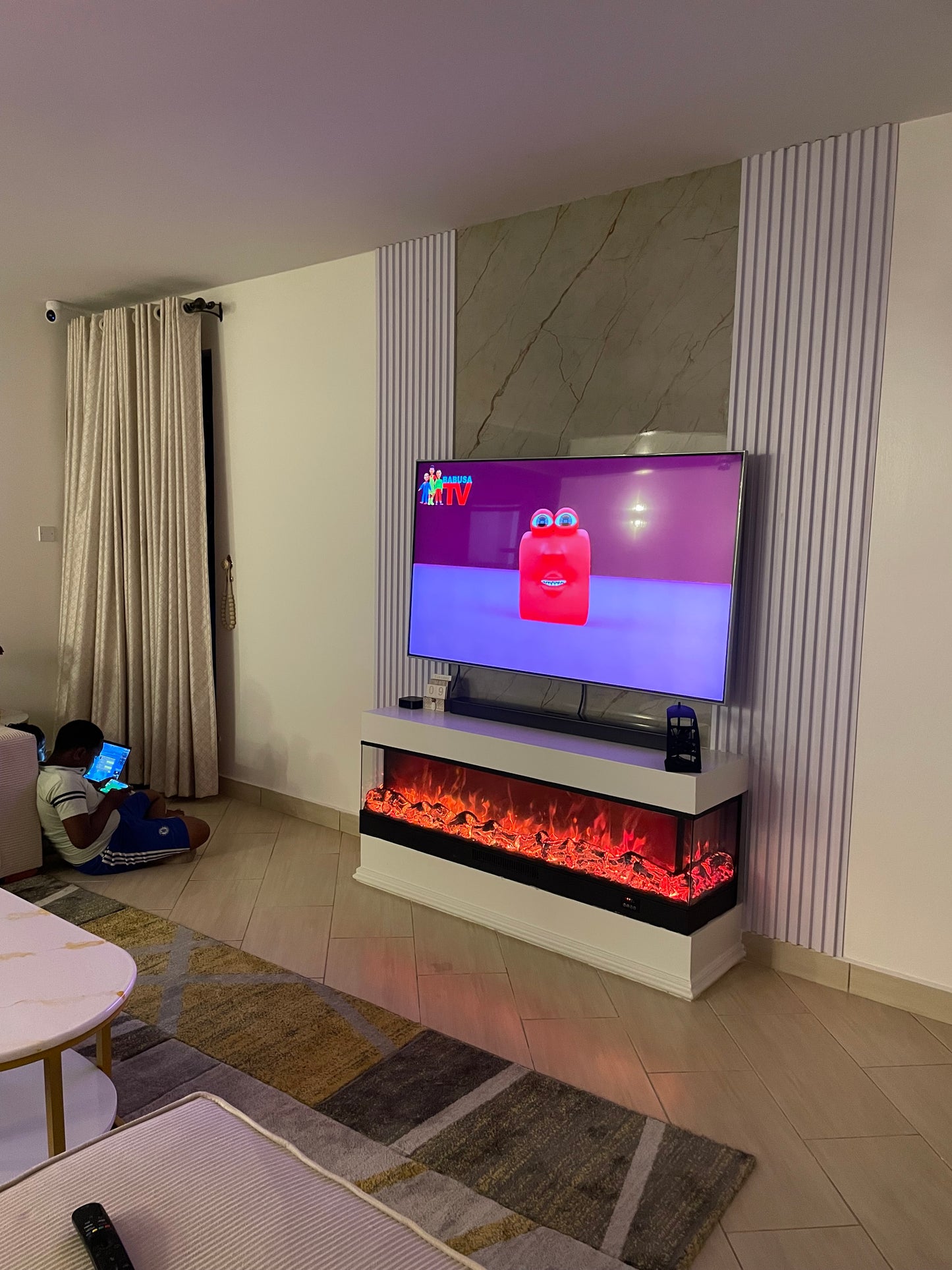 3 SIDED COZY GLOW FIREPLACE UNIT