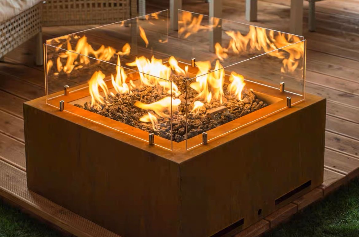 OUTDOOR GAS FIREPIT